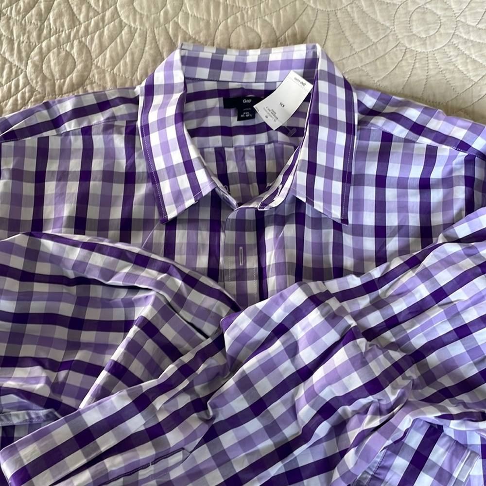 Mens XXL Gap purple & white shirt with tag